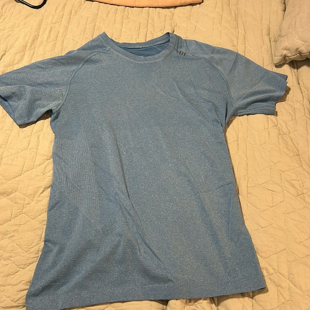 Lululemon shirt